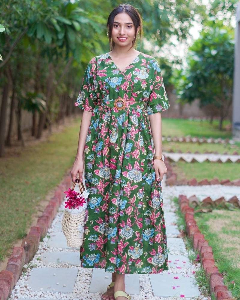 Baag-e-bahar-crafted-in-pure-cotton-for-ultimate-comfort-this-dress-1500-gheraa10057