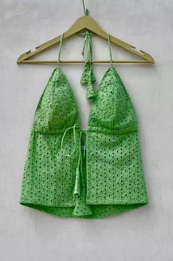 Green-chikan-front-knot-open-tree-removable-pads-top-kj10077
