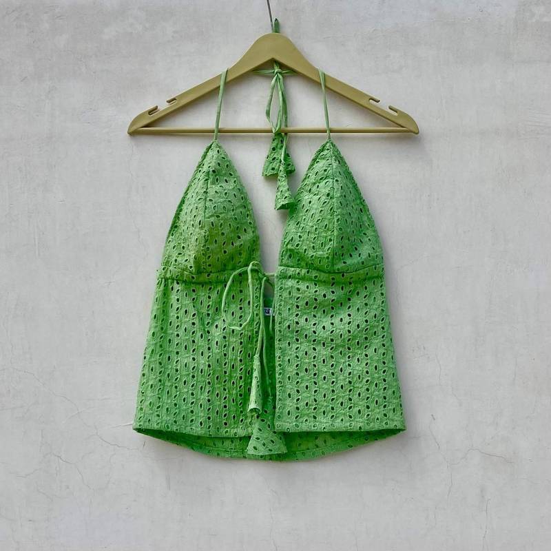 Green-chikan-front-knot-open-tree-removable-pads-top-kj10077