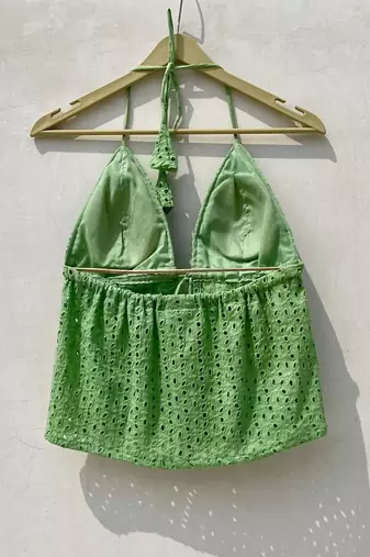 Green-chikan-front-knot-open-tree-removable-pads-top-kj10077