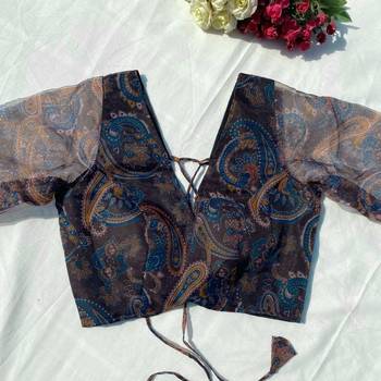 Black-floral-pialsey-organza-blouse-900-fal10082 1