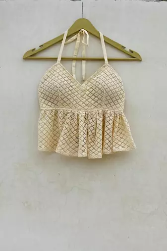Off-white-hakoba-frill-removable-pads-top-kj10086