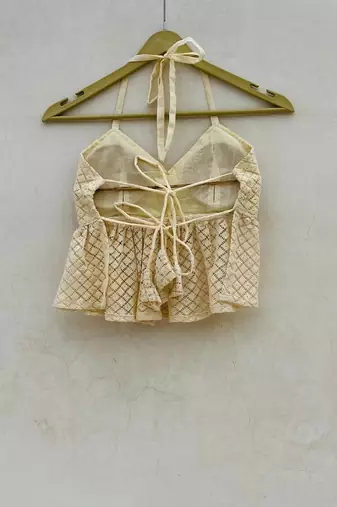 Off-white-hakoba-frill-removable-pads-top-kj10086