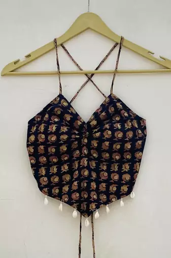 Navratri-black-dry-leaf-removable-pads-top-kj10109