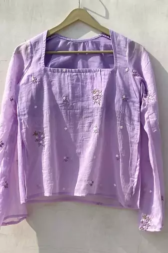 Lavender-plum-sleeves-hand-embroidery-mulmul-with-lining-kurti-top-kj10157