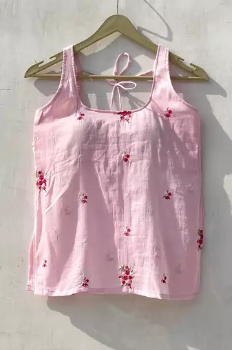 Pink-halter-neck-hand-embroidery-mulmul-with-removable-pads-kurti-top-kj10158