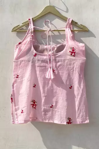 Pink-halter-neck-hand-embroidery-mulmul-with-removable-pads-kurti-top-kj10158