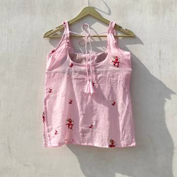 Pink-halter-neck-hand-embroidery-mulmul-with-removable-pads-kurti-top-kj10158 4