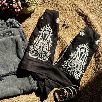 Black-paisley-embroidery-halter-neck-and-back-knot-padded-top-kj10283 1