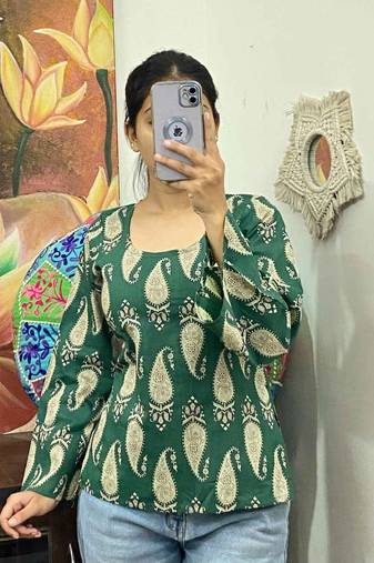 Green handblock back criss cross kurti top