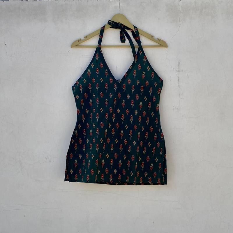 Blue-butti-halter-neck-kurti-top-kj10286