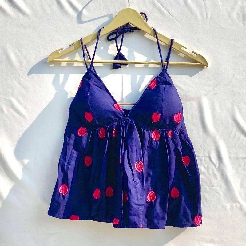 Navy-blue-heart-tree-removable-pads-top-kj10312
