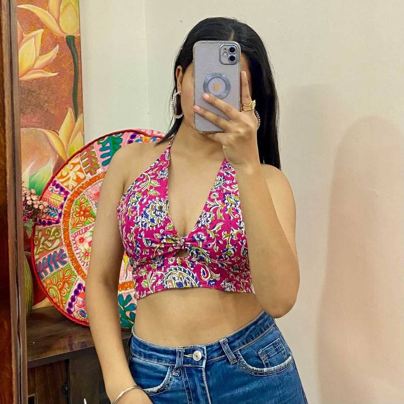 Pink-jaal-criss-cross-removable-pads-top-kj10318