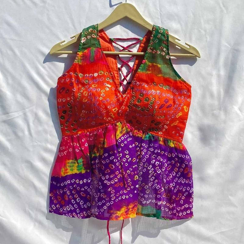 Multicolor-bandhej-deep-v-neck-and-back-criss-cross-chiffon-kurti-top-kj10335