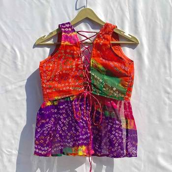 Multicolor-bandhej-deep-v-neck-and-back-criss-cross-chiffon-kurti-top-kj10335 3