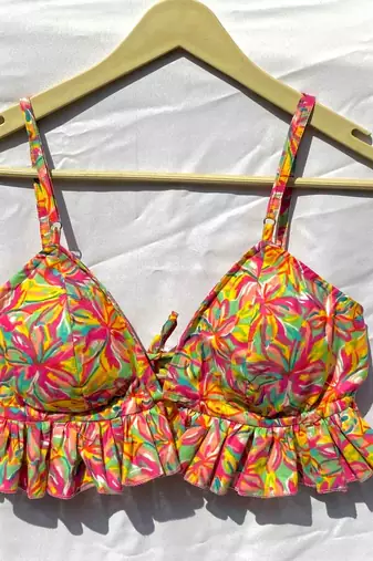 Holi-frill-multicolor-removable-pads-bra-kj10339