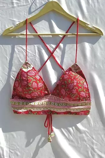 Red-jaal-handblock-removable-pads-bra-kj10341