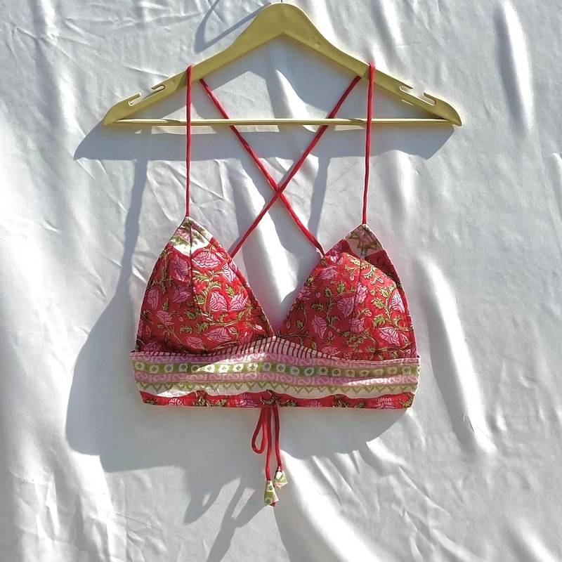 Red-jaal-handblock-removable-pads-bra-kj10341