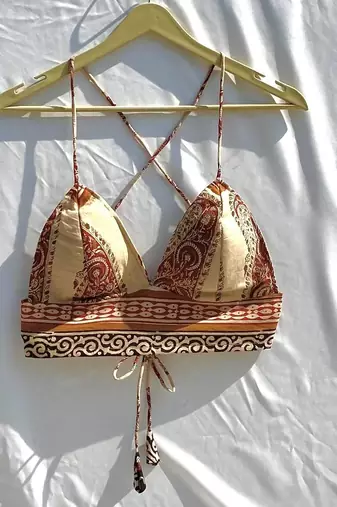 Beige-red-handblock-removable-pads-bra-kj10342