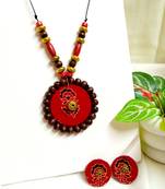 Red fabric wooden beads neckset