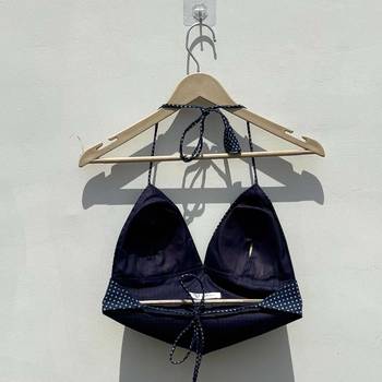 Navy-blue-polka-camel-removable-pads-bralette-kj104124 2