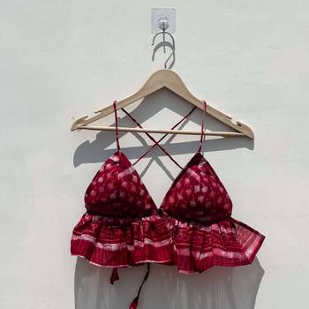 Rasberry-batik-frill-removable-pads-bralette-kj104125 1