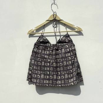 Grey-camera-print-tree-removable-pads-top-kj10432 2