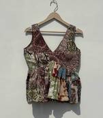 Light-multicolor-ptach-deep-neck-cut-sleeves-removable-pads-top-kj10435
