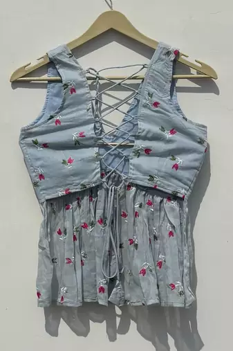 Ice-blue-embroidery-criss-cross-deep-neck-cut-sleeves-removable-pads-top-kj10438