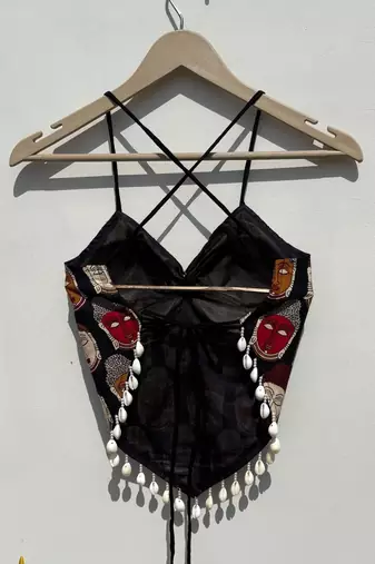 Navratri-black-face-mudra-v-shape-padded-top-kj10468