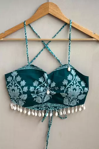 Navratri-teal-green-floral-butta-with-shell-padded-top-kj10488