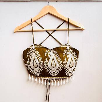 Navratri-olive-green-paisley-with-shell-padded-top-kj10494 1