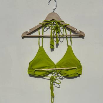 Neon-green-plain-snail-shape-padded-bra-kj10510 2