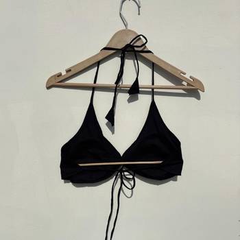 Black-plain-snail-shape-padded-bra-kj10512 2