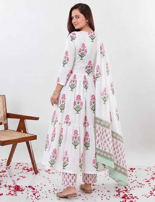 Women's Floral Printed Cotton Anarkali Kurta Set with Pants and Dupatta 3