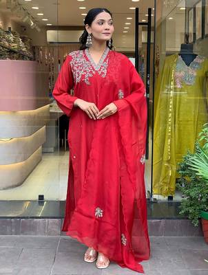  Chanderi Embroidery Work Straight Kurta Pant and Dupatta Set 5