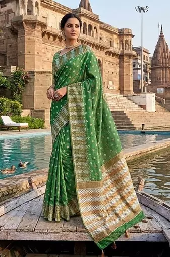 Mehndi blended cotton woven saree with blouse
