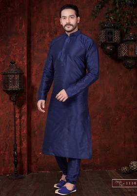 Classic navy kurta set with a clean, minimal design—an elegant choice for festive occasions. 1