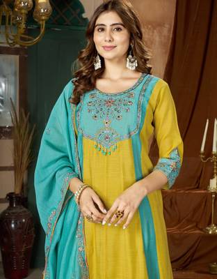 Yellow chanderi embroidered palazzo set 4