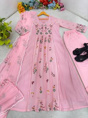 Baby-pink chanderi embroidered anarkali set 2