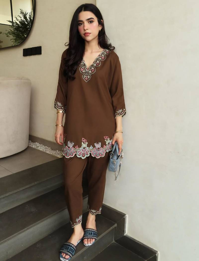 Brown crepe embroidered kurta set