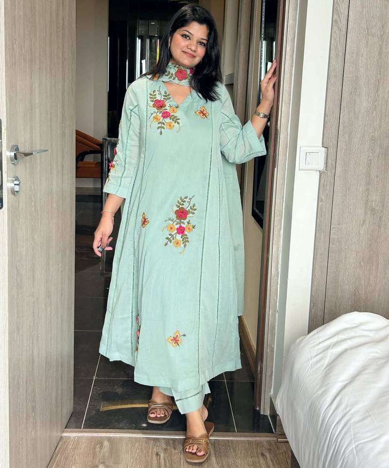 Light-green silk blend embroidered anarkali set