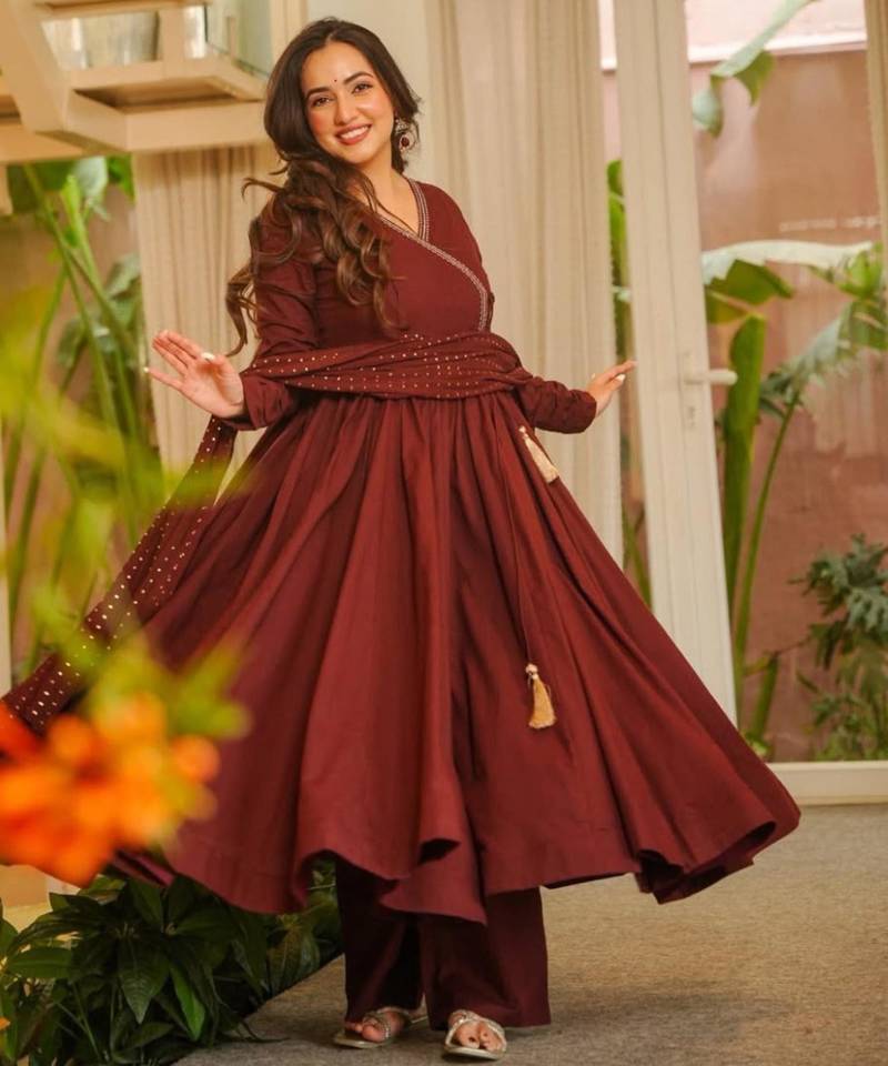 Maroon chanderi printed flared gown set