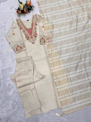 Cream silk blend embroidered kurta set 2