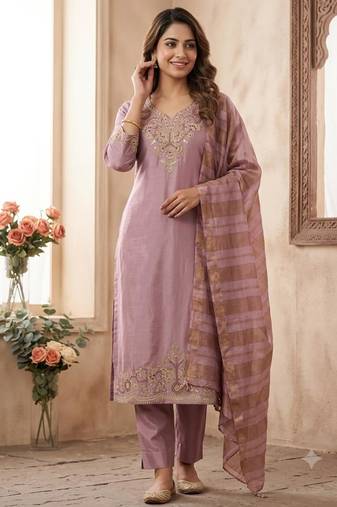 Lavender silk blend embroidered kurta set