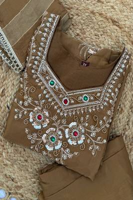 Embroidered silk kurta with pant & dupatta set for women 4