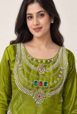 Embroidered silk kurta with pant & dupatta set for women 3