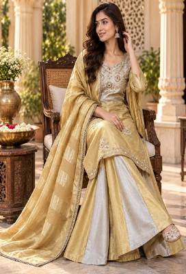 Embroidered viscose anarkali kurta with pant & dupatta set for women 3