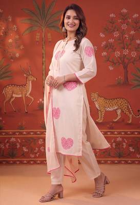 Off-white silk blend embroidered churidar set 1