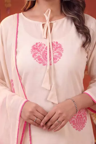 Off-white silk blend embroidered churidar set